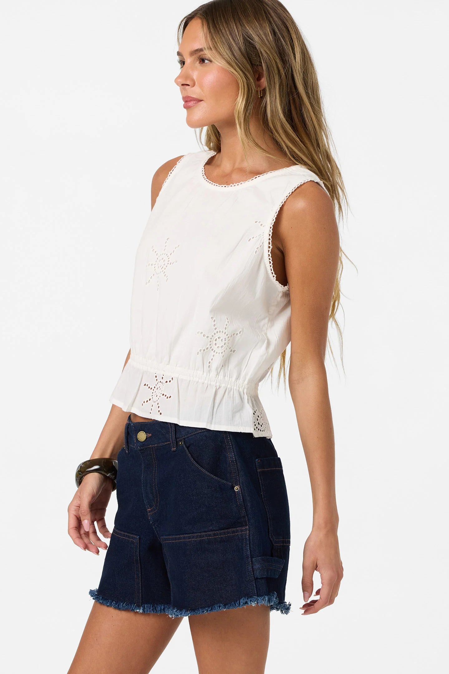 Lanisa | Tank