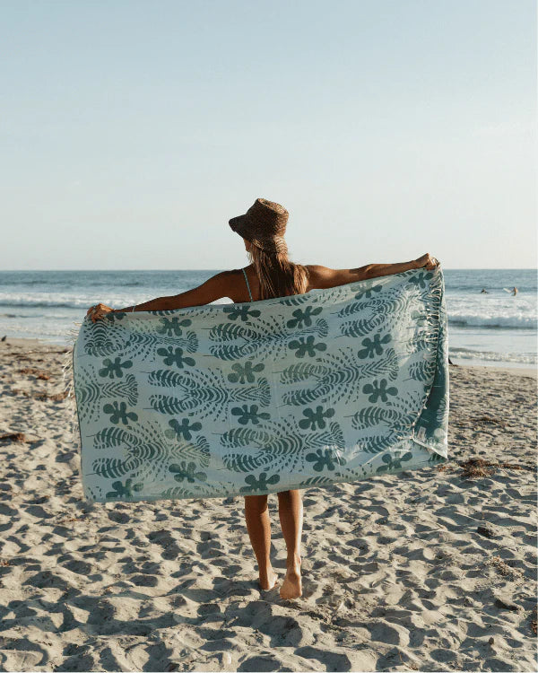 Sand Cloud | Towel with Zip Pocket