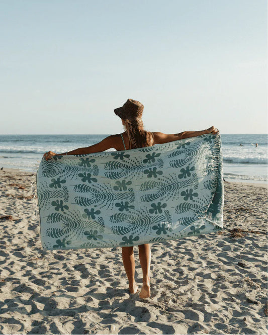 Sand Cloud | Towel with Zip Pocket