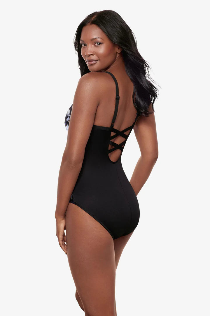 Fiore Di Luna Temptation | One Piece