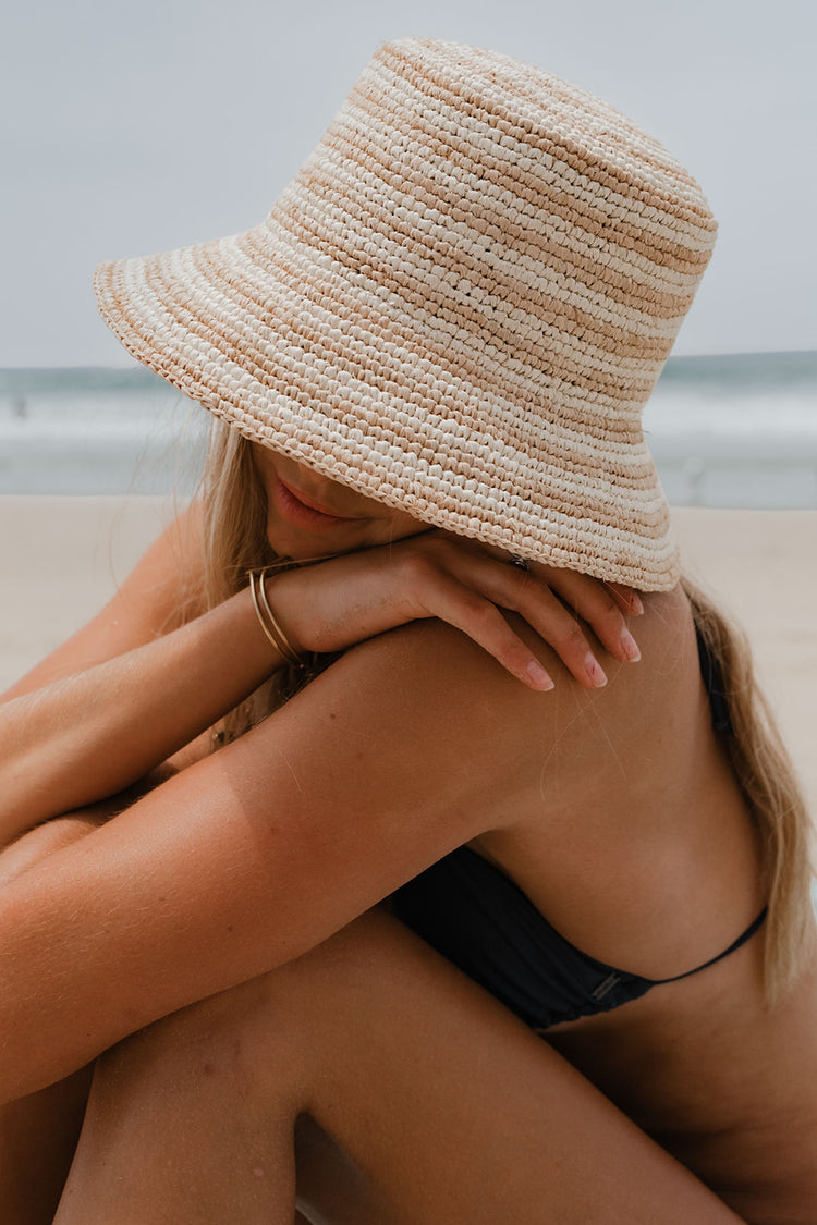 Isadora | Bucket Hat