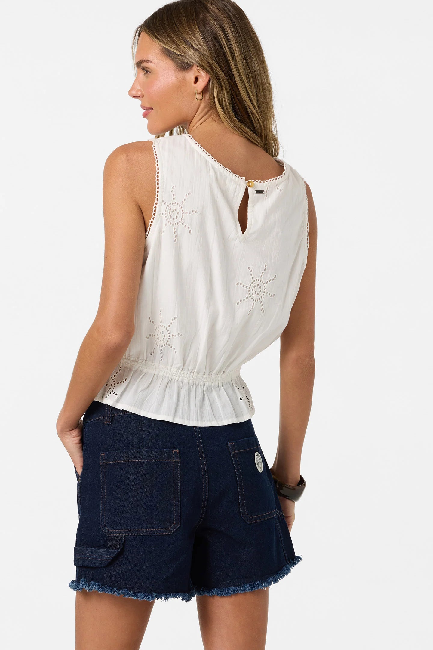 Lanisa | Tank