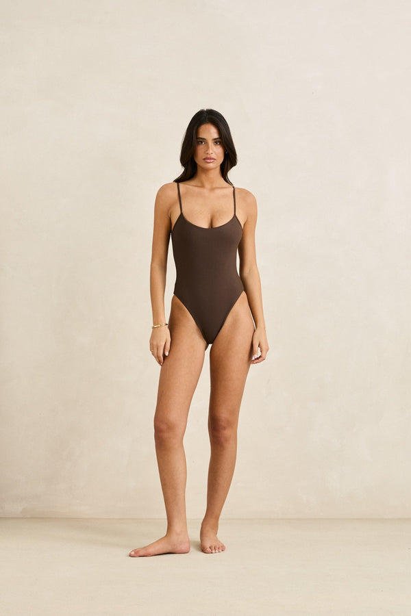 Classic Minimal | One Piece