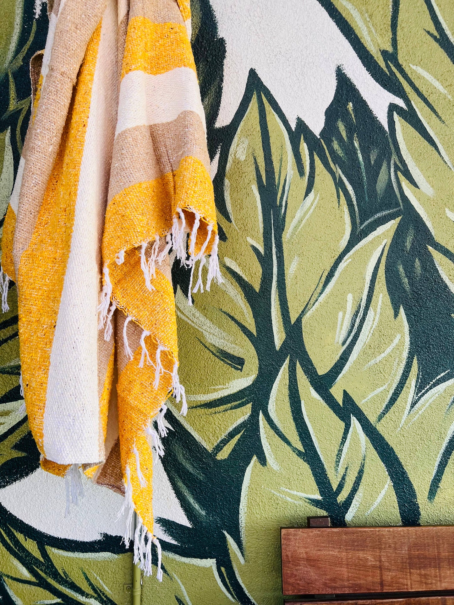 Coconut Flower | Throw Blanket